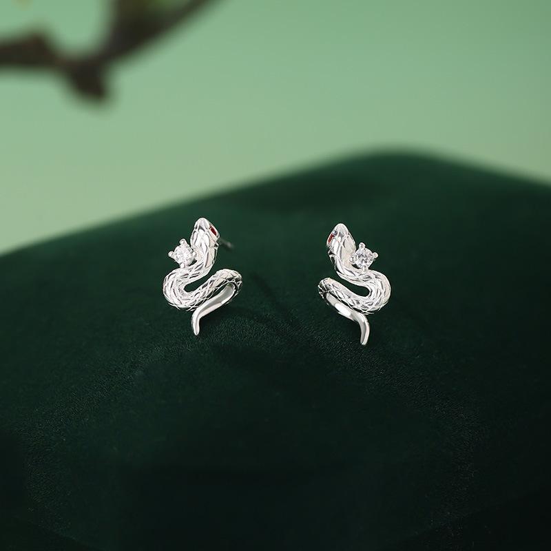 S925 Sterling Silver New Year Smart Snake Necklace, Auspicious Snake Zodiac Necklace for the Year of the Snake, Clavicle Chain