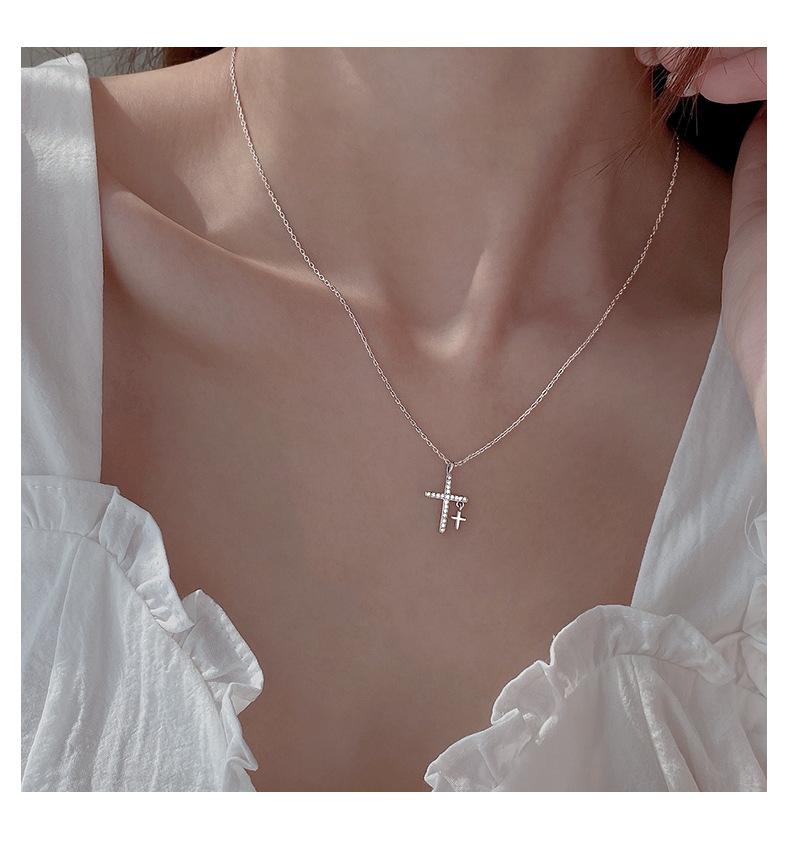 Minimalist Commuter Style Geometric Cross Rhinestone Inlaid Pendant S925 Sterling Silver Necklace